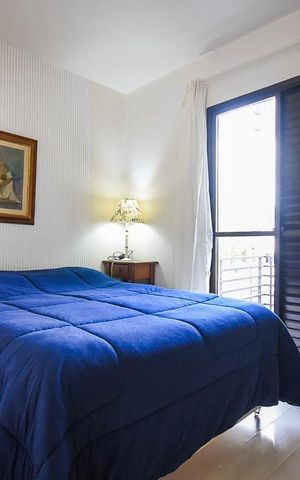 Casa à venda com 100m², 3 quartos e 2 vagas Casa à venda com 100m², 3 quartos e 2 vagasSuíte
