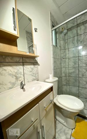 Apartamento à venda com 60m², 2 quartos e 1 vaga Apartamento à venda com 60m², 2 quartos e 1 vagaBanheiro