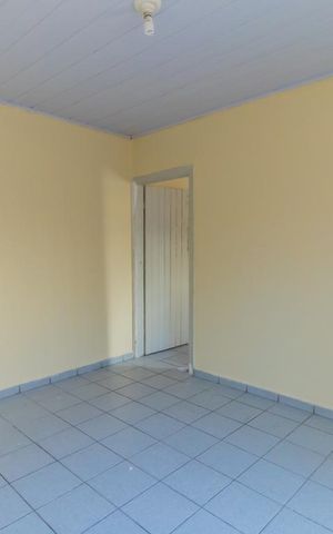 Casa para alugar com 44m², 1 quarto e sem vaga Casa para alugar com 44m², 1 quarto e sem vagaSala