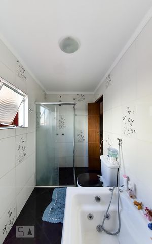 Casa à venda com 380m², 3 quartos e 2 vagas Casa à venda com 380m², 3 quartos e 2 vagasBanheiro da Suíte 3