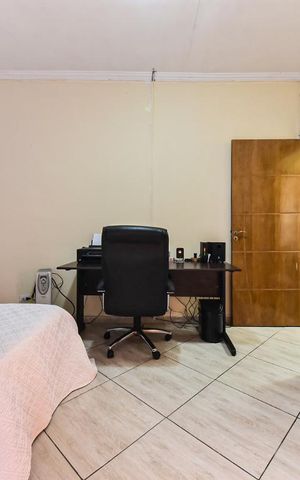 Casa à venda com 380m², 3 quartos e 2 vagas Casa à venda com 380m², 3 quartos e 2 vagasSuíte 1