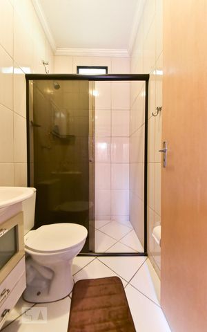 Casa à venda com 380m², 3 quartos e 2 vagas Casa à venda com 380m², 3 quartos e 2 vagasBanheiro da Suíte 1