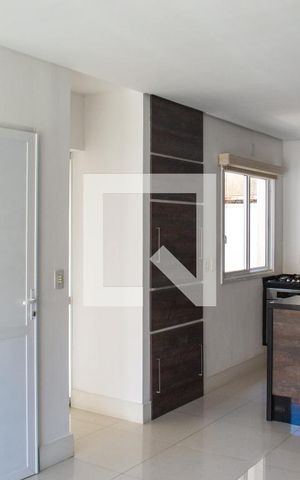 Casa de condomínio à venda com 82m², 1 quarto e 2 vagas Casa de condomínio à venda com 82m², 1 quarto e 2 vagasSala