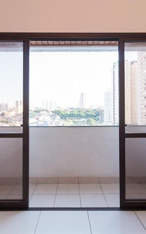 Apartamento à venda com 77m², 2 quartos e 1 vagaVaranda