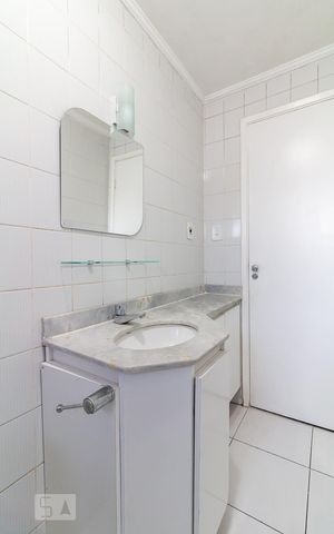Apartamento à venda com 77m², 2 quartos e 1 vagaBanheiro