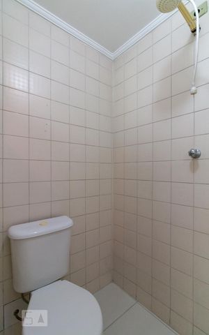 Apartamento à venda com 77m², 2 quartos e 1 vagaBanheiro de serviço
