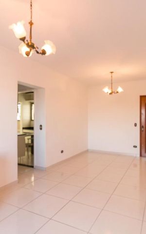 Apartamento à venda com 77m², 2 quartos e 1 vagaSala