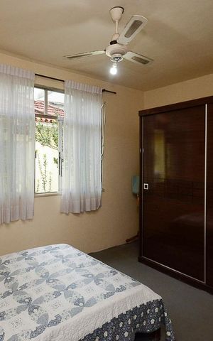 Casa à venda com 450m², 5 quartos e 2 vagas Casa à venda com 450m², 5 quartos e 2 vagasQuarto 4