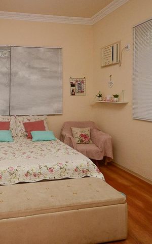 Casa à venda com 450m², 5 quartos e 2 vagas Casa à venda com 450m², 5 quartos e 2 vagasQuarto 1