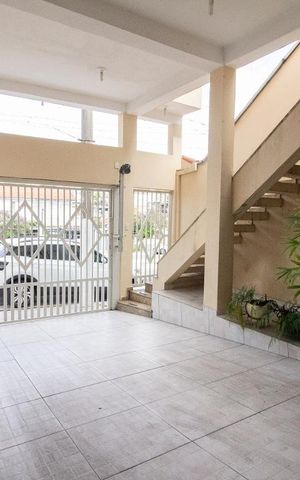 Casa à venda com 147m², 3 quartos e 3 vagasGaragem