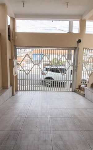 Casa à venda com 147m², 3 quartos e 3 vagasGaragem