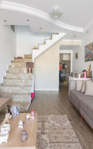 Casa à venda com 147m², 3 quartos e 3 vagasSala