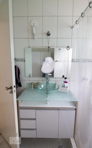 Casa à venda com 147m², 3 quartos e 3 vagasBanheiro do quarto 1