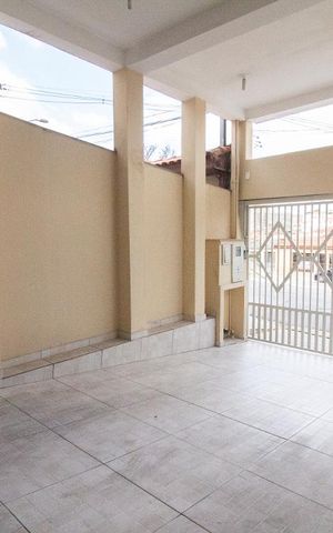 Casa à venda com 147m², 3 quartos e 3 vagasGaragem
