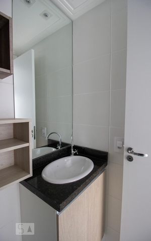 Apartamento para alugar com 30m², 1 quarto e sem vaga Apartamento para alugar com 30m², 1 quarto e sem vagaBanheiro
