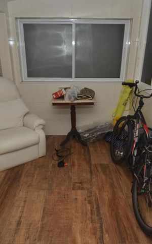 Apartamento à venda com 130m², 3 quartos e 1 vagaÁrea de Serviço