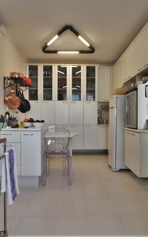 Apartamento à venda com 418m², 4 quartos e 3 vagasCozinha