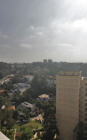 Apartamento à venda com 418m², 4 quartos e 3 vagasVista da suíte 2