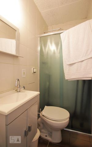 Apartamento à venda com 418m², 4 quartos e 3 vagasBanheiro de Serviço