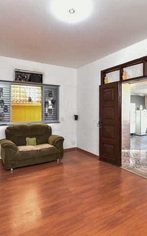 Casa à venda com 320m², 4 quartos e 2 vagasSala 1