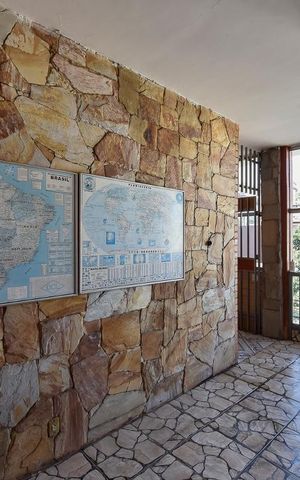 Casa à venda com 320m², 4 quartos e 2 vagasHall