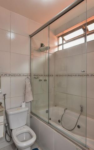 Casa à venda com 320m², 4 quartos e 2 vagasBanheiro Suíte