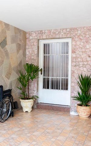 Casa à venda com 160m², 3 quartos e 1 vagaGaragem