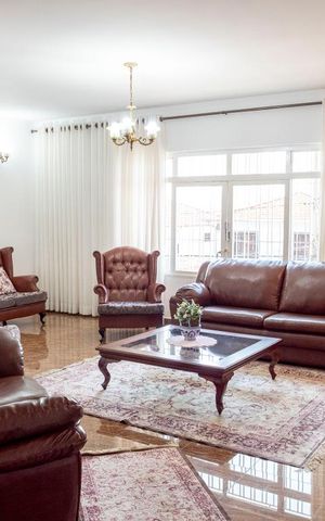 Casa à venda com 160m², 3 quartos e 1 vagaSala