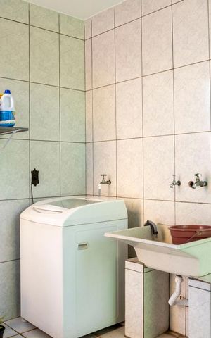 Casa à venda com 160m², 3 quartos e 1 vagaÁrea de Serviço