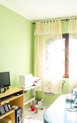 Casa à venda com 160m², 3 quartos e 1 vagaSuíte 1