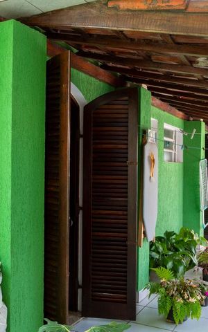 Casa à venda com 160m², 3 quartos e 1 vagaÁrea de Serviço