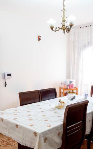 Casa à venda com 160m², 3 quartos e 1 vagaSala de Jantar