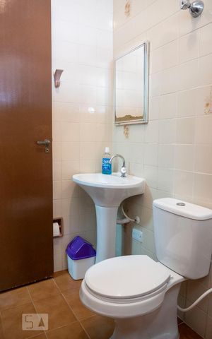 Casa à venda com 160m², 3 quartos e 1 vagaBanheiro da Suíte 3