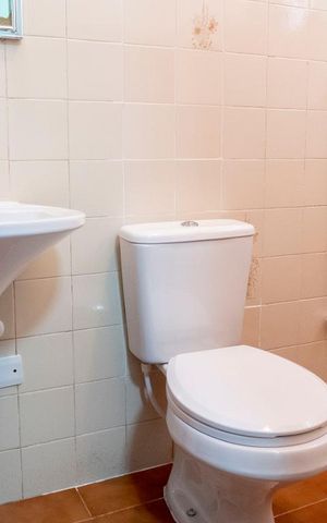 Casa à venda com 160m², 3 quartos e 1 vagaBanheiro da Suíte 3
