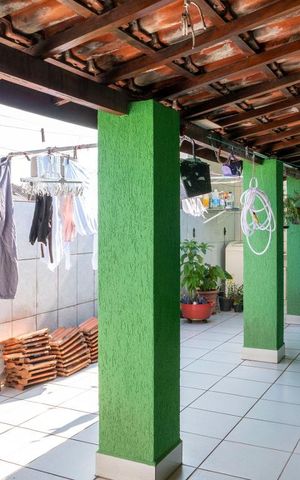 Casa à venda com 160m², 3 quartos e 1 vagaÁrea de Serviço