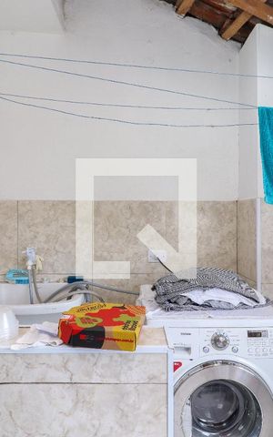 Casa à venda com 160m², 3 quartos e 2 vagasÁrea de Serviço