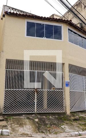 Casa à venda com 160m², 3 quartos e 2 vagasFachada
