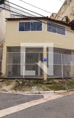 Casa à venda com 160m², 3 quartos e 2 vagasFachada