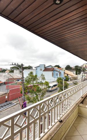 Casa à venda com 335m², 7 quartos e 7 vagas Casa à venda com 335m², 7 quartos e 7 vagasSacada Suíte 2