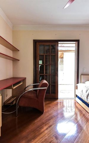 Casa à venda com 335m², 7 quartos e 7 vagas Casa à venda com 335m², 7 quartos e 7 vagasSuíte 1