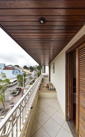 Casa à venda com 335m², 7 quartos e 7 vagas Casa à venda com 335m², 7 quartos e 7 vagasSacada Suíte 2