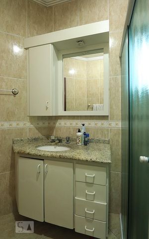 Casa para alugar com 130m², 3 quartos e 4 vagasBanheiro da Suíte