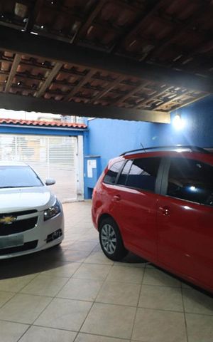 Casa para alugar com 130m², 3 quartos e 4 vagasGaragem