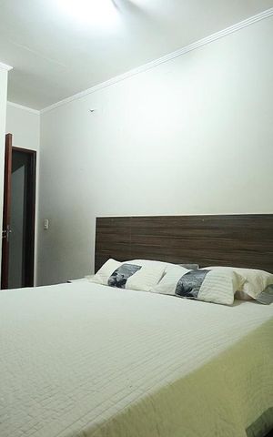 Casa para alugar com 130m², 3 quartos e 4 vagasSuíte