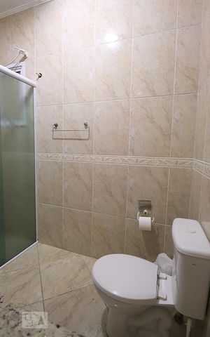 Casa para alugar com 130m², 3 quartos e 4 vagasBanheiro Social