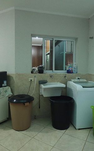 Casa para alugar com 130m², 3 quartos e 4 vagasÁrea de Serviço