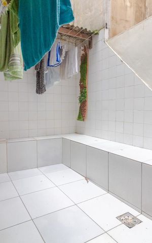 Casa à venda com 300m², 7 quartos e 1 vaga Casa à venda com 300m², 7 quartos e 1 vagaÁrea de Serviço