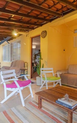 Casa à venda com 300m², 7 quartos e 1 vaga Casa à venda com 300m², 7 quartos e 1 vagaDetalhe da Sala - Varanda