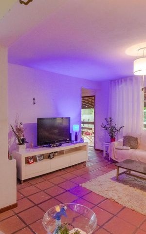 Casa à venda com 300m², 7 quartos e 1 vaga Casa à venda com 300m², 7 quartos e 1 vagaSala
