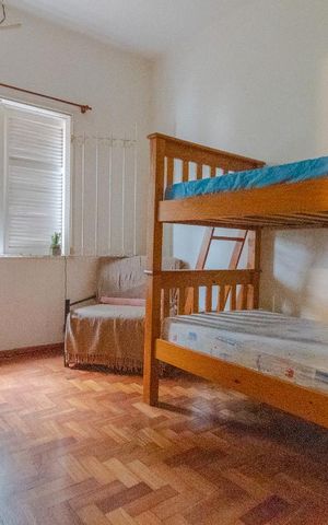 Casa à venda com 300m², 7 quartos e 1 vaga Casa à venda com 300m², 7 quartos e 1 vagaQuarto 1